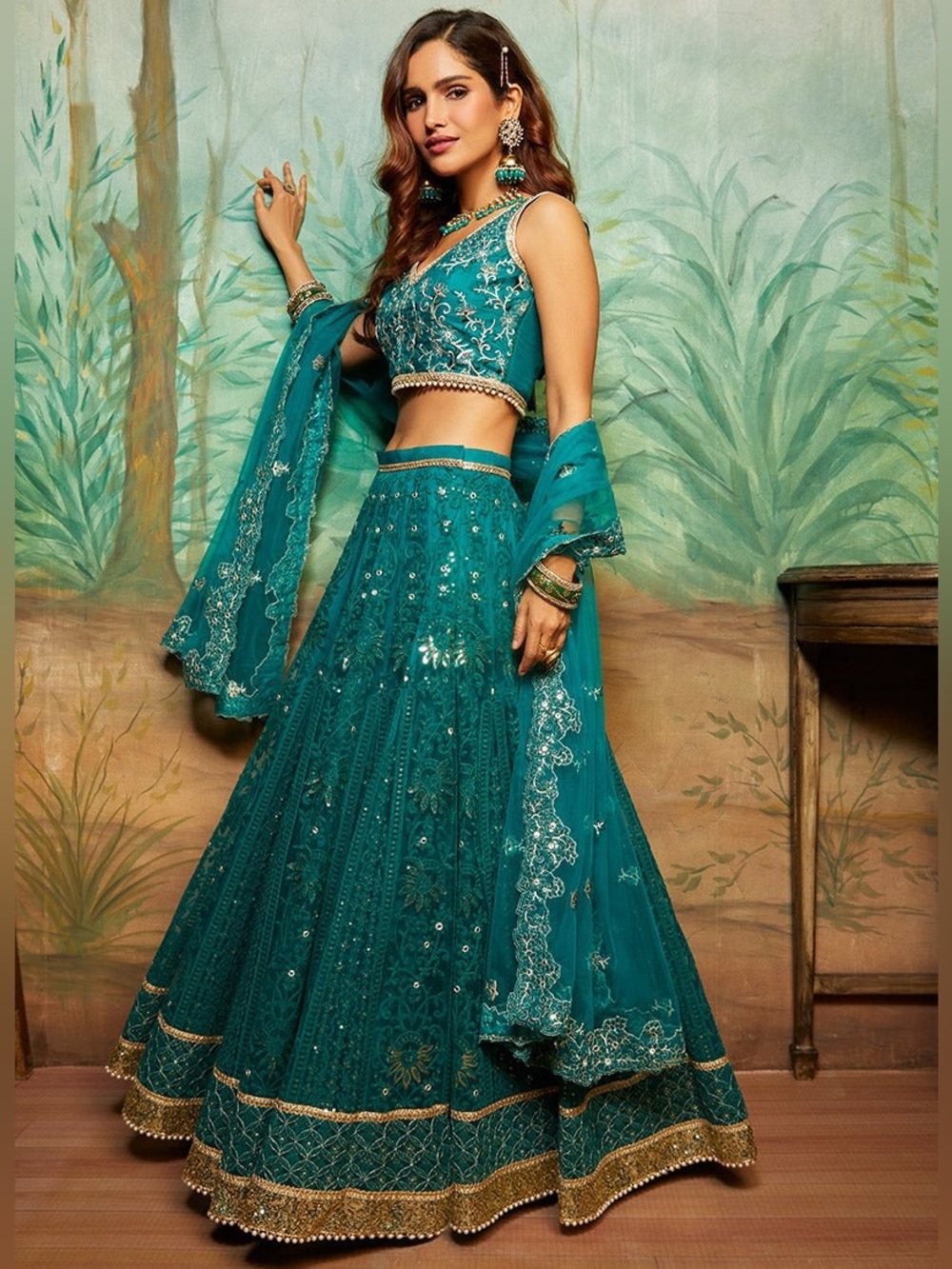 Lashkaraa NWT Teal Heavy Thread Embroidered Lehenga